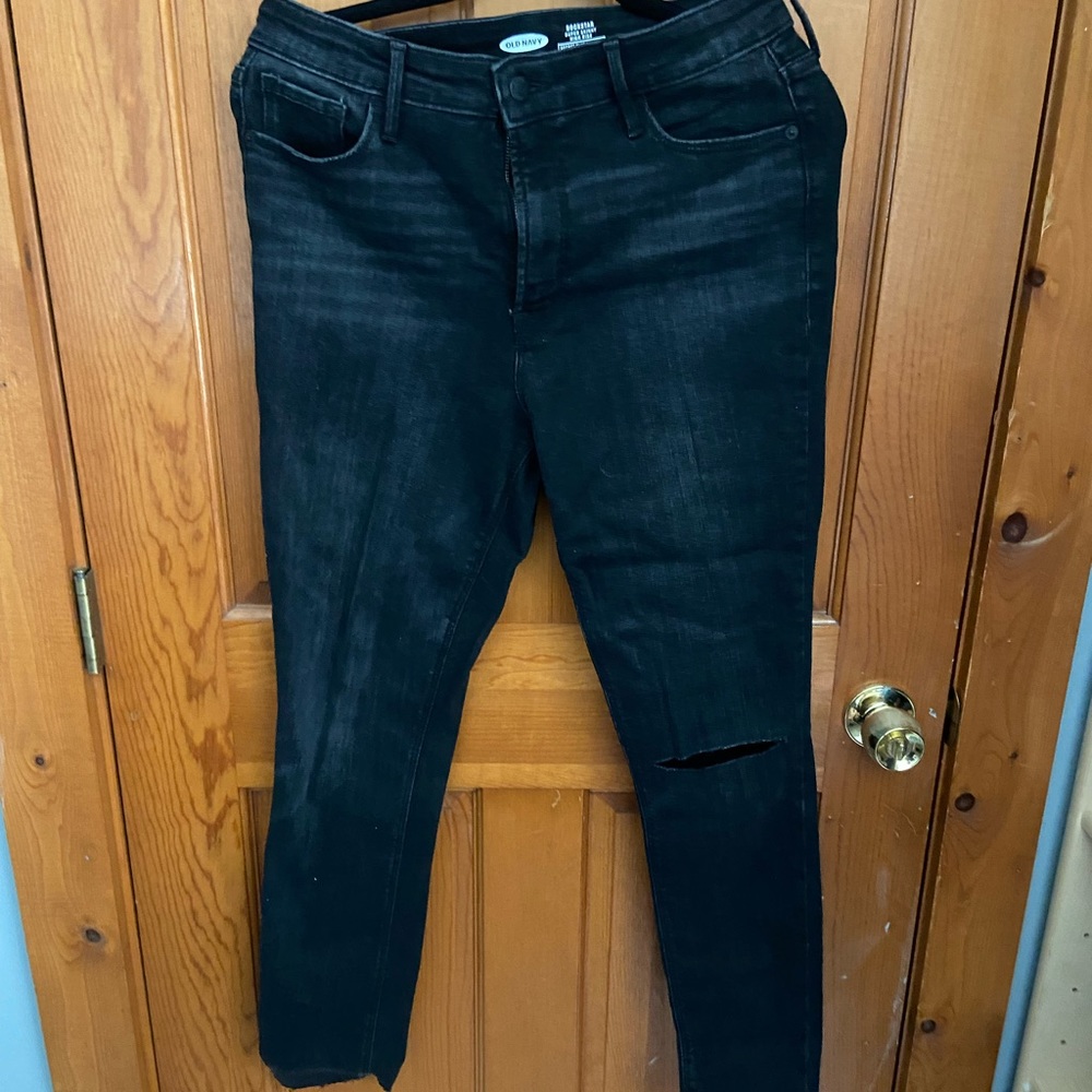 Old Navy. Distressed Skinny Jean.